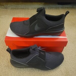 Nike Ad Comfort Slip On Shoes Men Size 11 (New)
